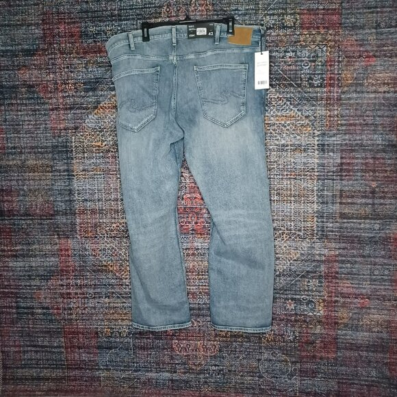 Silver Jeans mens medium wash distressed Eddie Relaxed tapered 42x30 NWT - Picture 2 of 11